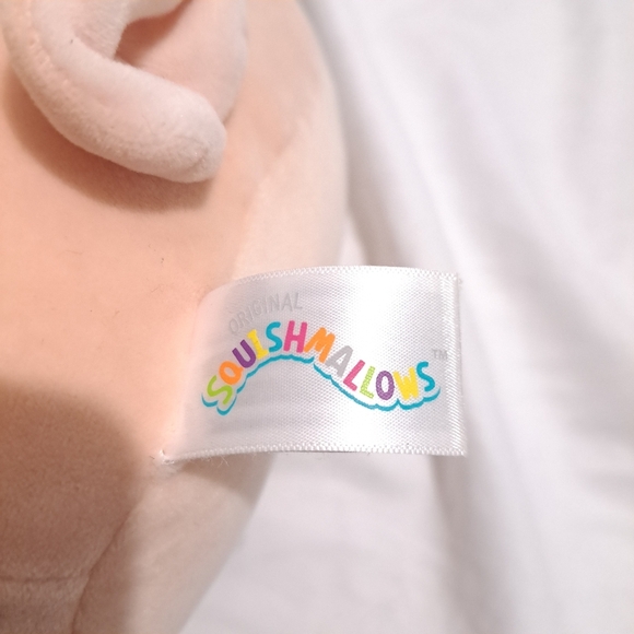 Squishmallows pink deer stuffed toy - Picture 5 of 6